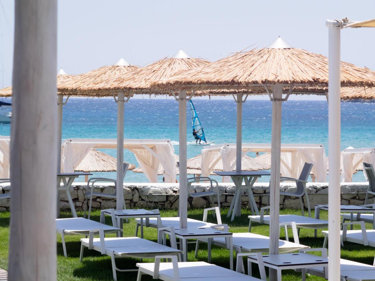 Amaryllis Beach Hotel Chrisi Akti  Exterior foto